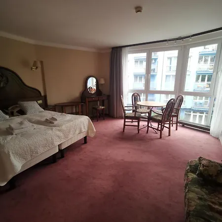 Rodzinne Przy Plaży Apartament *